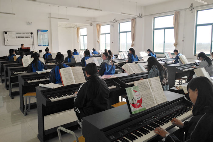 西安市工业技工学校 - 西安市工业技工学校